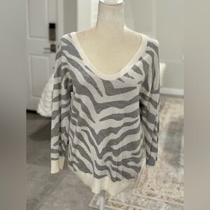 Printed sweater from Nordstrom and size medium